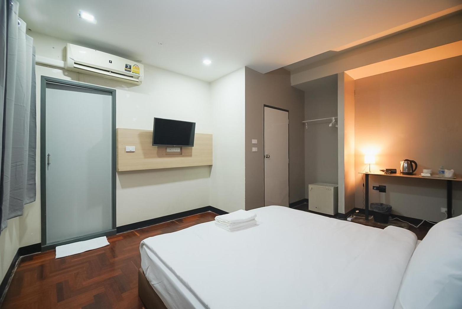 Go Inn Silom - Bts Saint Louis Банкок Екстериор снимка