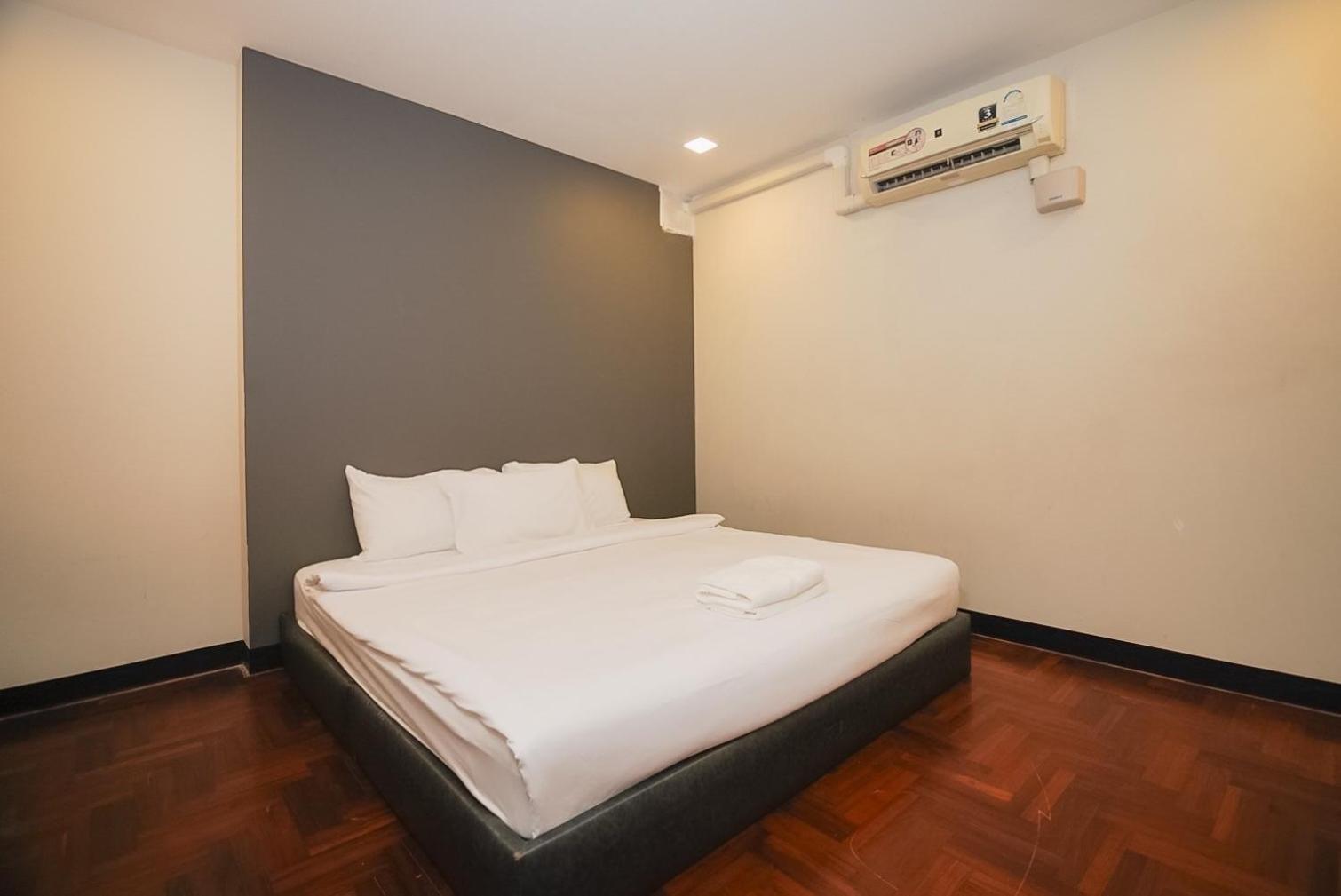 Go Inn Silom - Bts Saint Louis Банкок Екстериор снимка