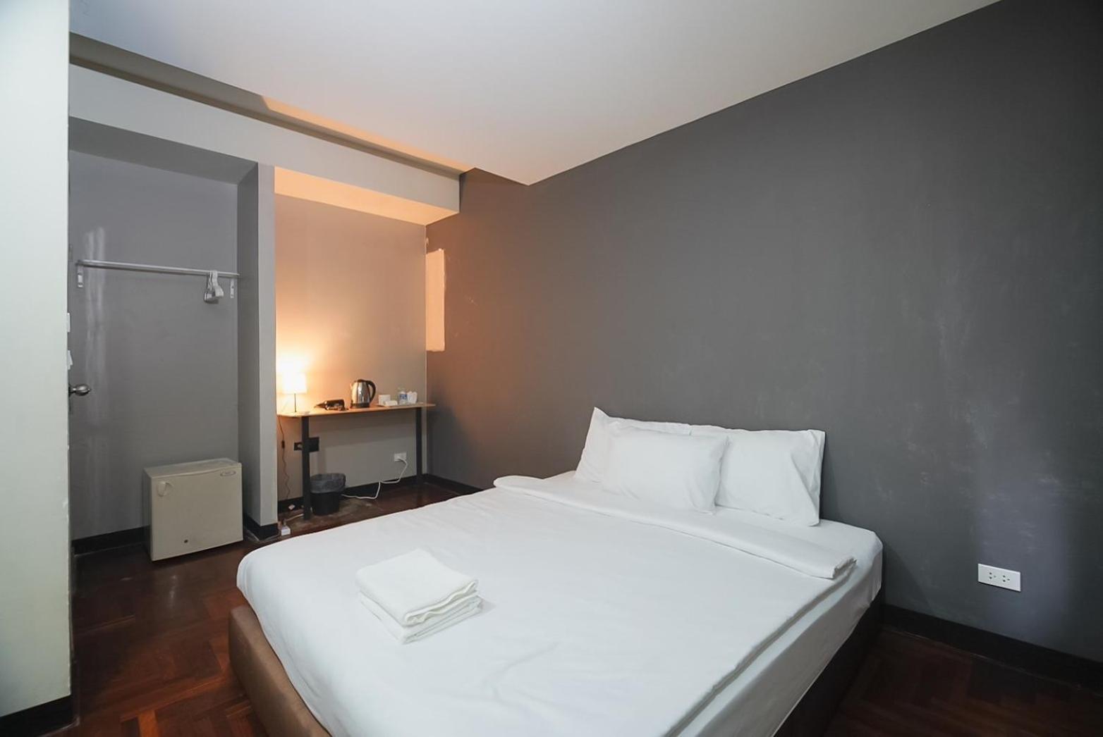 Go Inn Silom - Bts Saint Louis Банкок Екстериор снимка